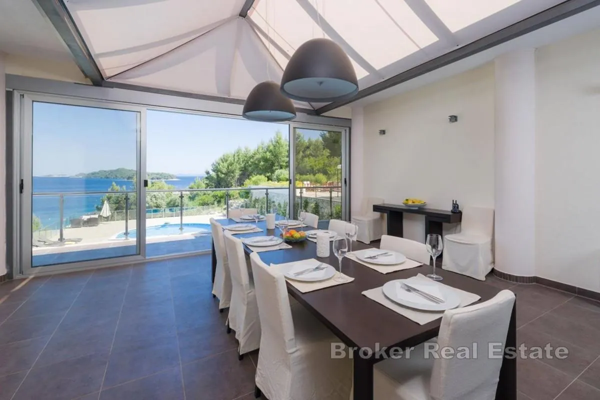 ekskluzivna vila uz more na južnoj obali korčule - slika 5