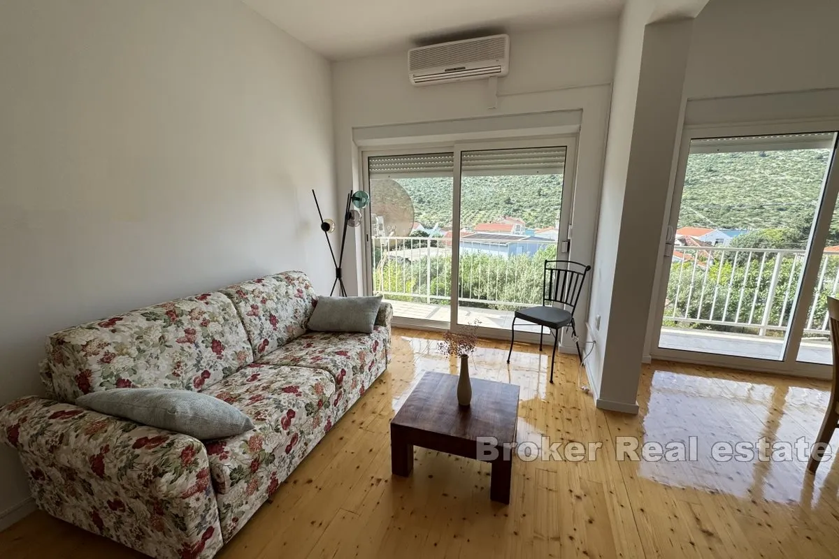 apartmanska kuća na mirnoj lokaciji - slika 2