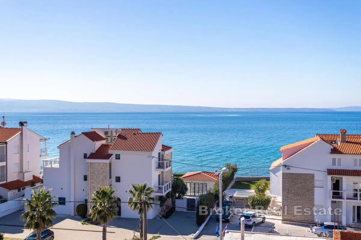 apartmanska kuća u blizini mora - slika 9