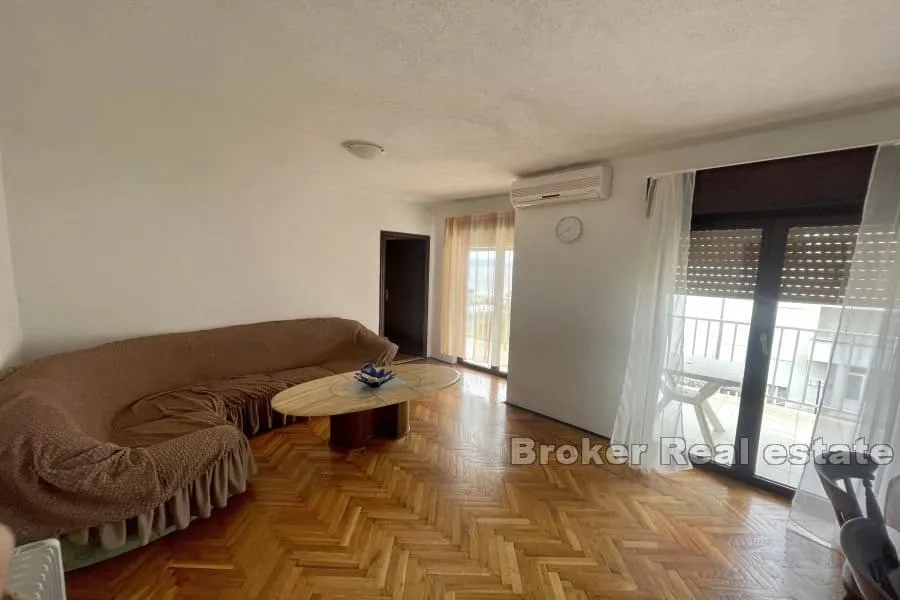 apartman s pogledom na more - slika 2