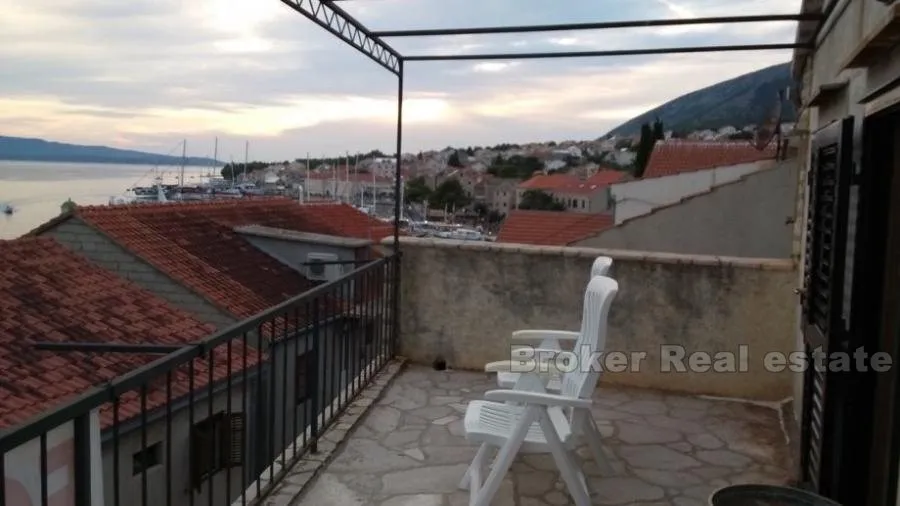 kamena kuća u centru bola, na prodaju - slika 6