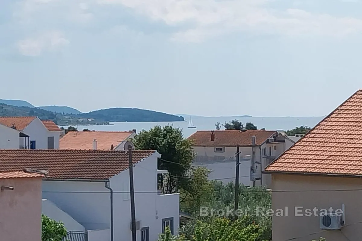 apartmanska kuća u blizini mora - slika 9
