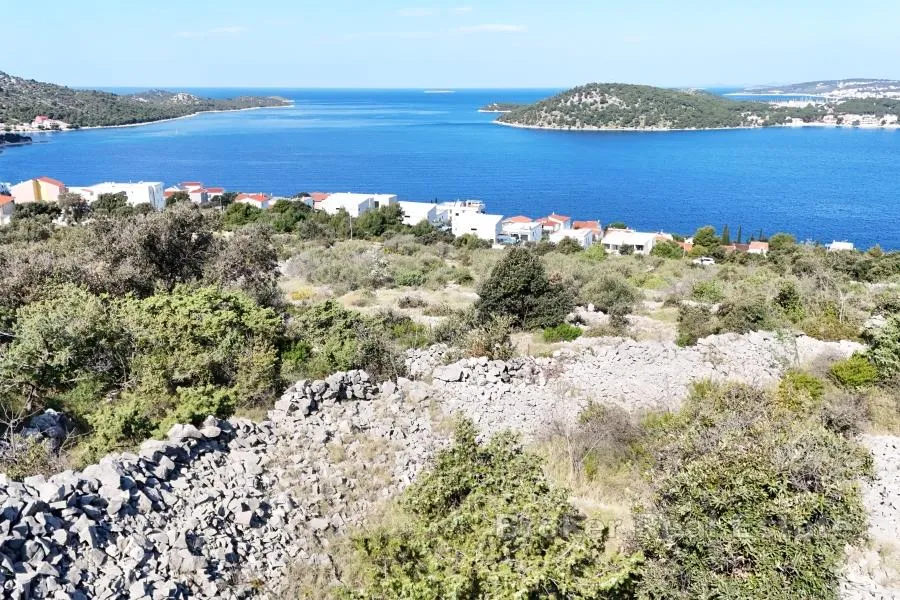 veliko građevinsko zemljište s otvorenim pogledom na more - slika 5