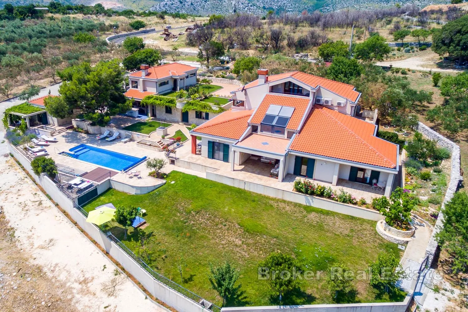 Imanje s panoramskim pogledom na more - Trogir