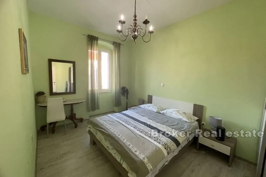 bačvice, komforan dvosoban apartman - slika 10