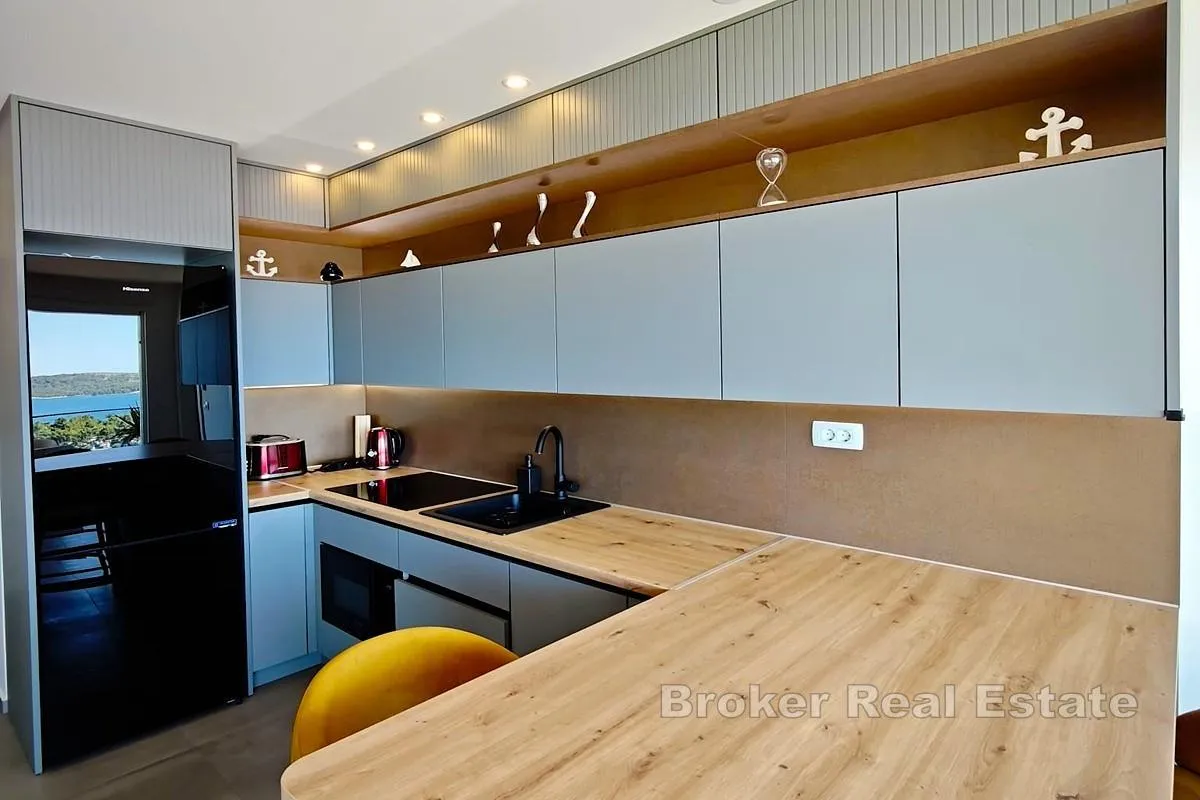 luksuzni penthouse s krovnom terasom i panoramskim pogledom na more - slika 6