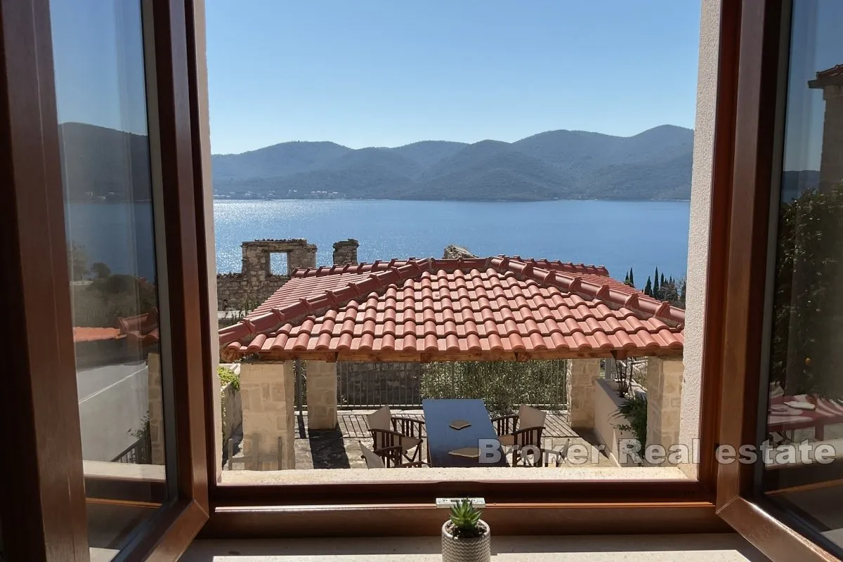 dvojna kamena kuća s panoramskim pogledom na more - slika 1