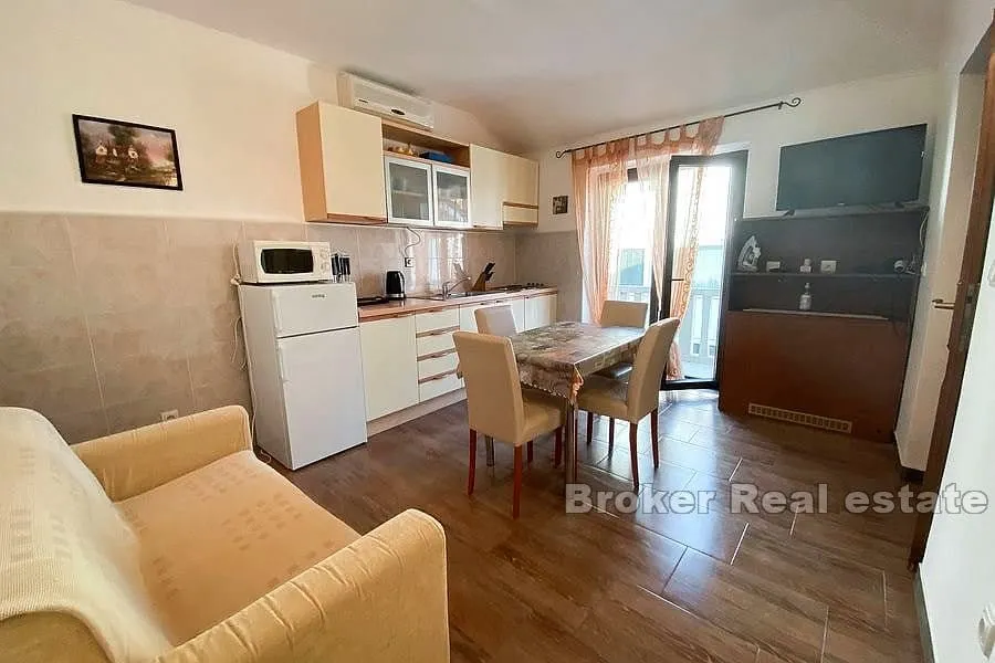 apartmanska kuća blizu mora - slika 5