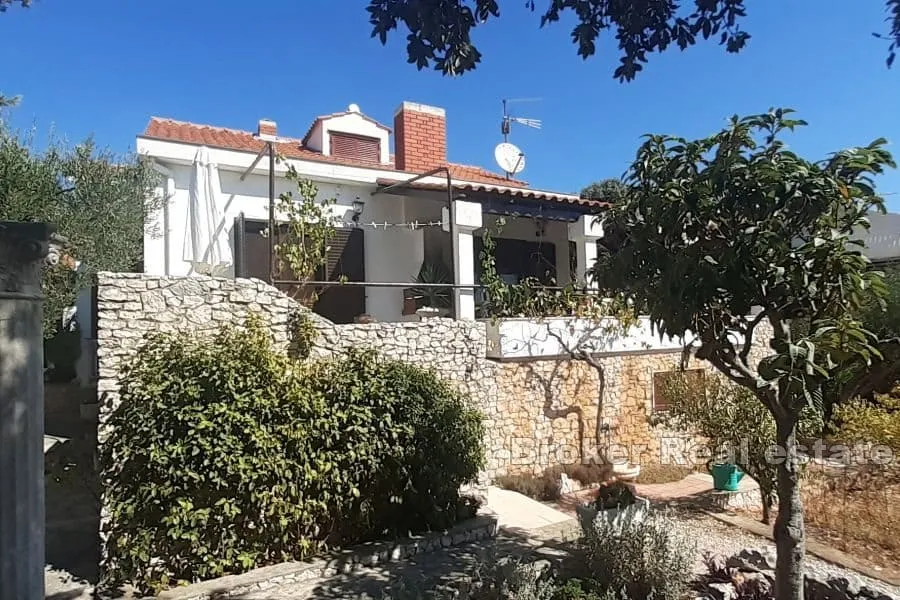 kuća s pogledom na more - slika 1