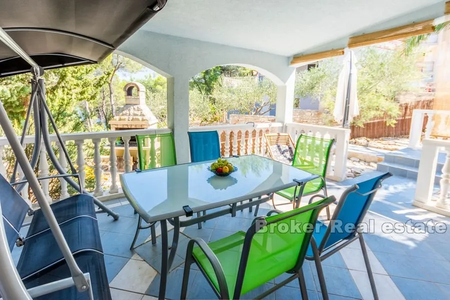 kuća u lijepoj uvali, s pogledom na more, na prodaju - slika 9