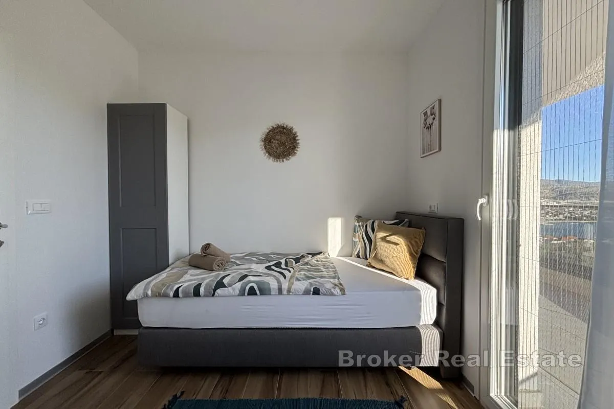 penthouse stan s pogledom na more i krovnom terasom - slika 11