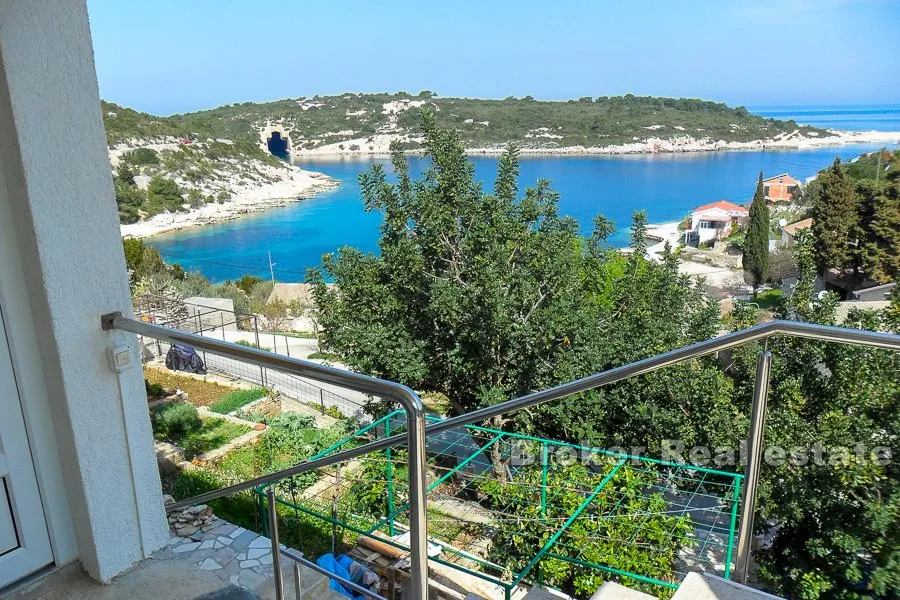 samostojeća kuća s predivnim pogledom na uvalu, na prodaju - slika 4