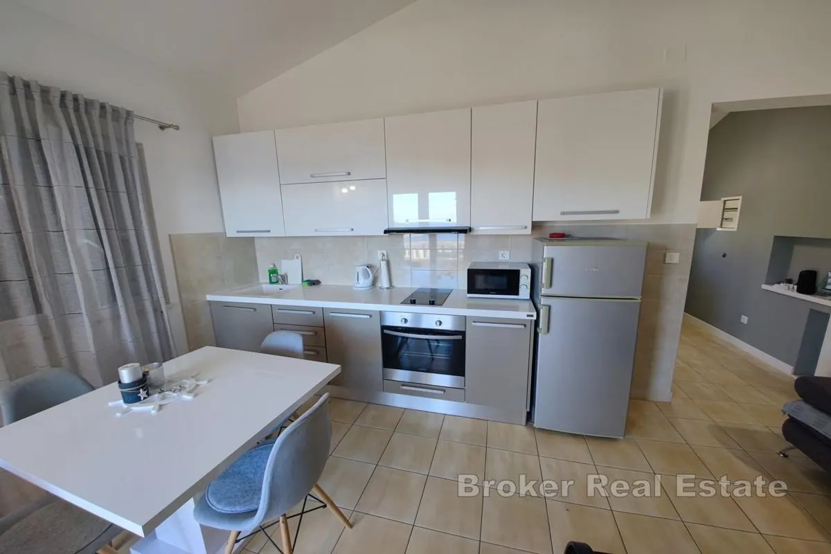 apartmanska kuća s bazenom i panoramskim pogledom na more - slika 13