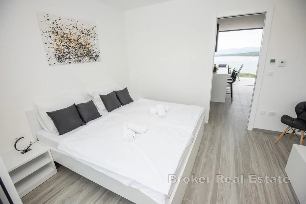luksuzni penthouse nedaleko od mora - slika 7