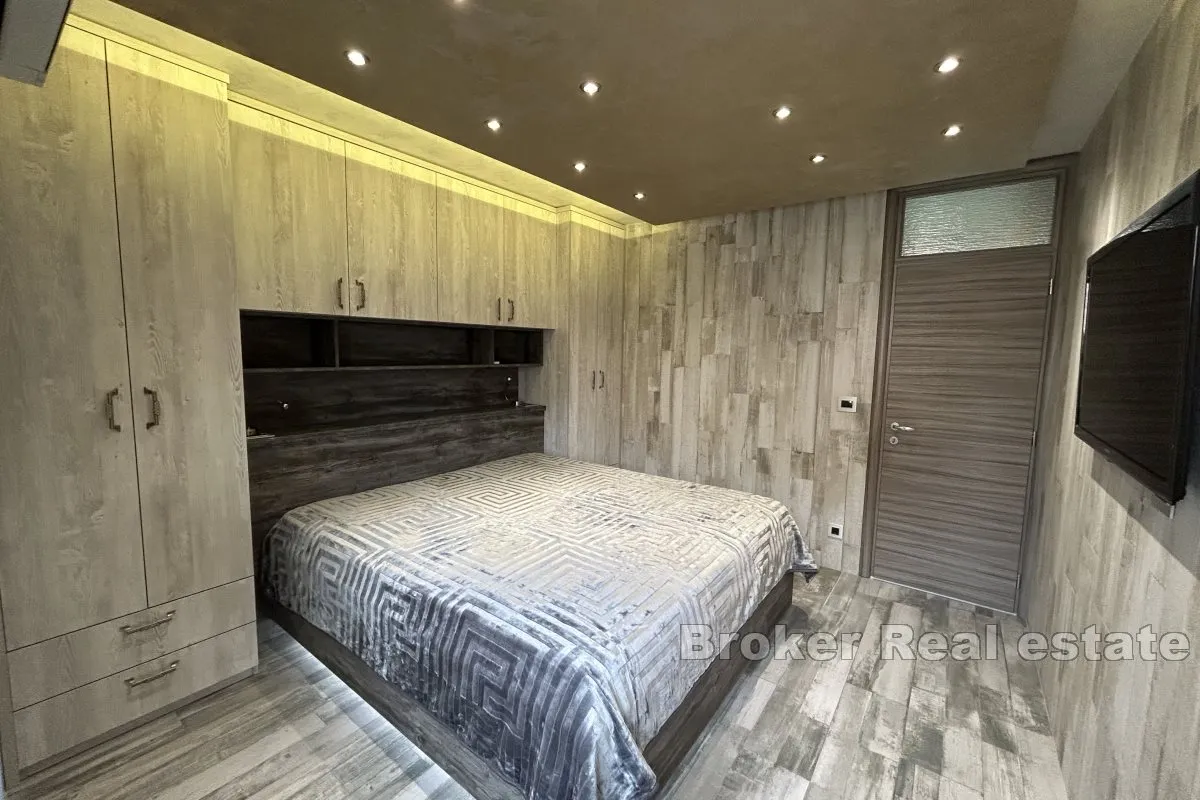 dvosoban apartman na sjajnoj lokaciji - slika 5