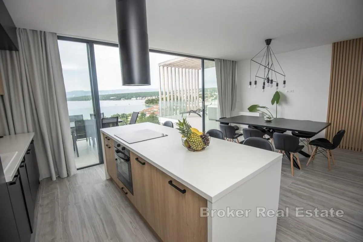 luksuzni penthouse nedaleko od mora - slika 5