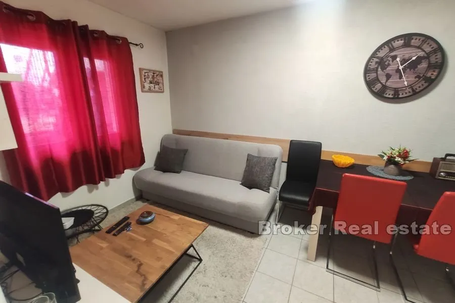 apartmanska kuća prvi red do mora - slika 7