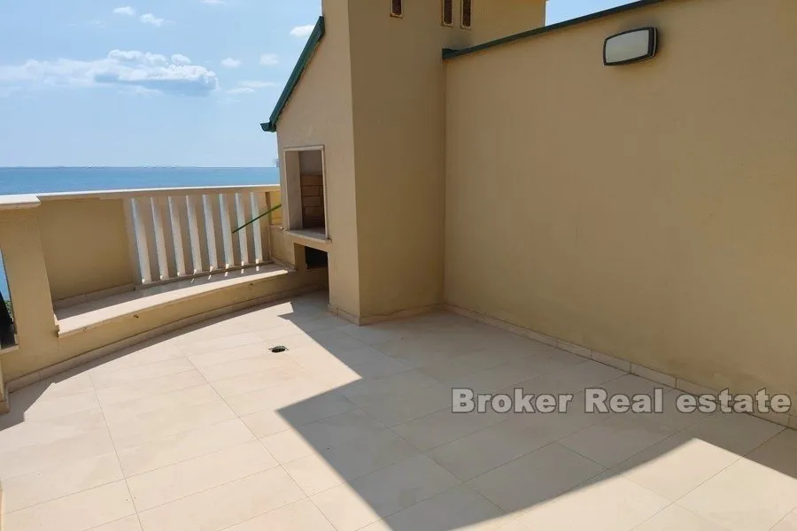 penthouse prvi red do mora - slika 14