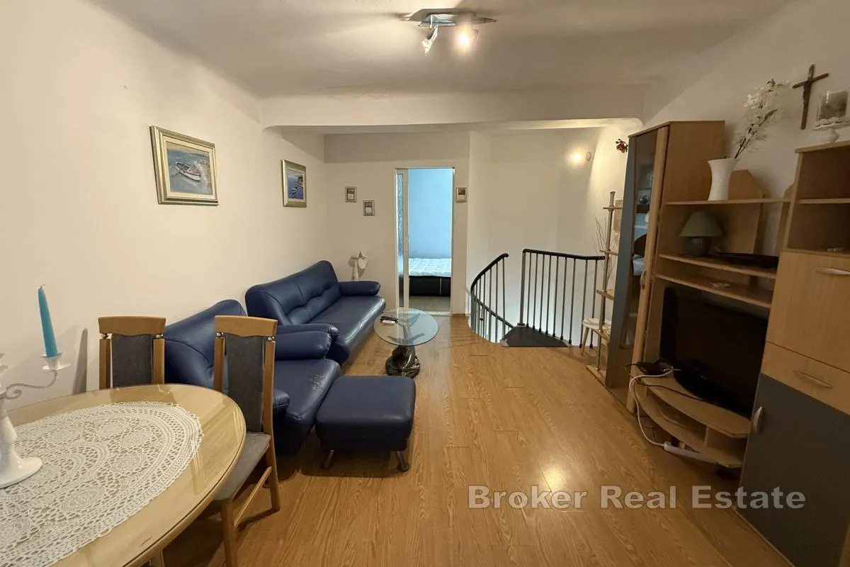 apartman na atraktivnoj lokaciji u centru grada - slika 3