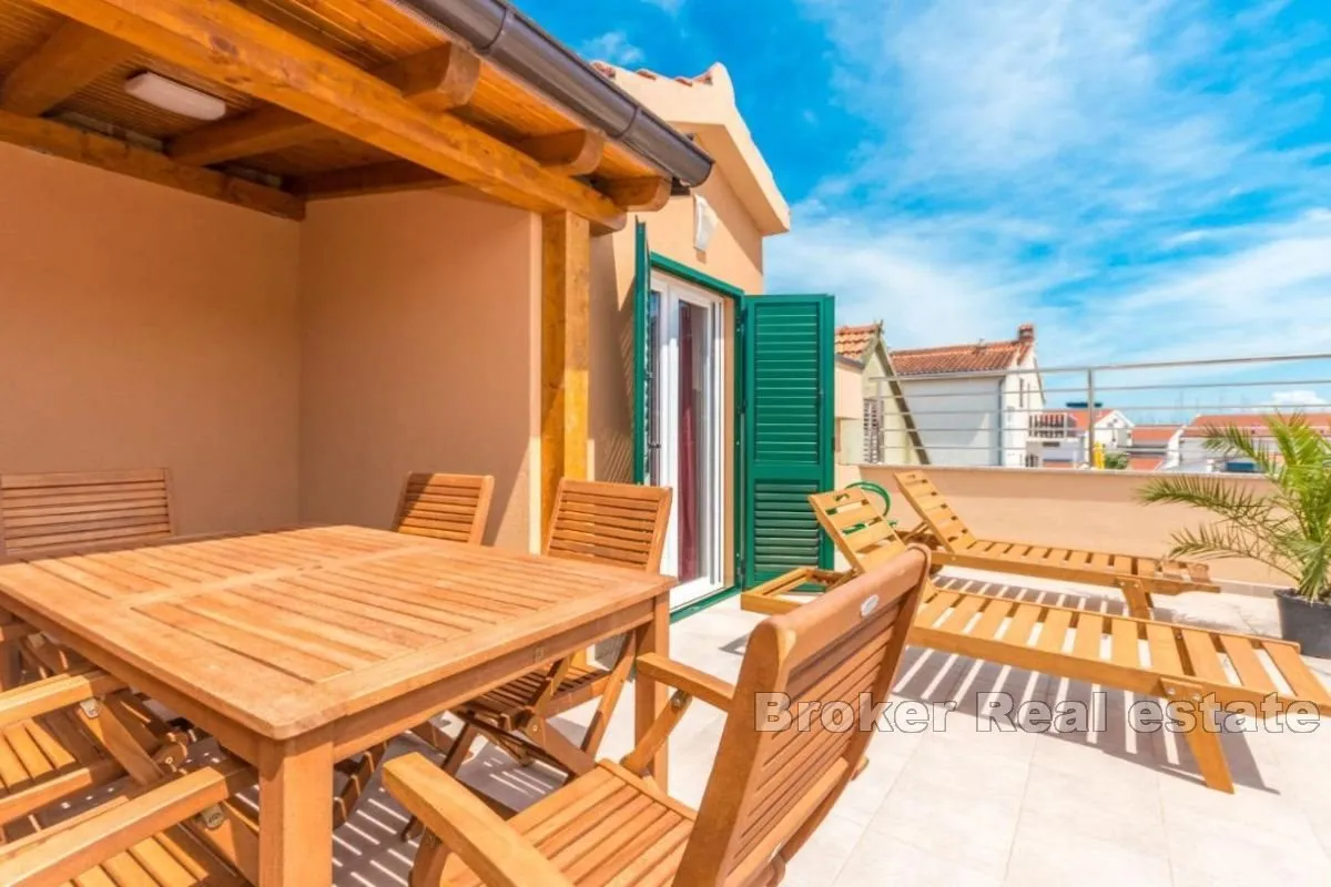 predivna apartmanska kuća smještena u centru - slika 10