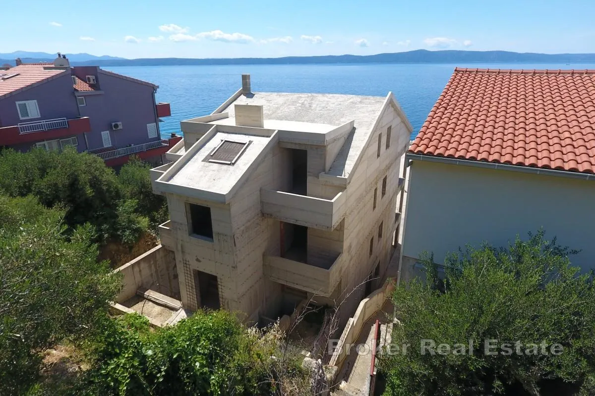 nedovršena apartmanska kuća u prvom redu uz more - slika 3
