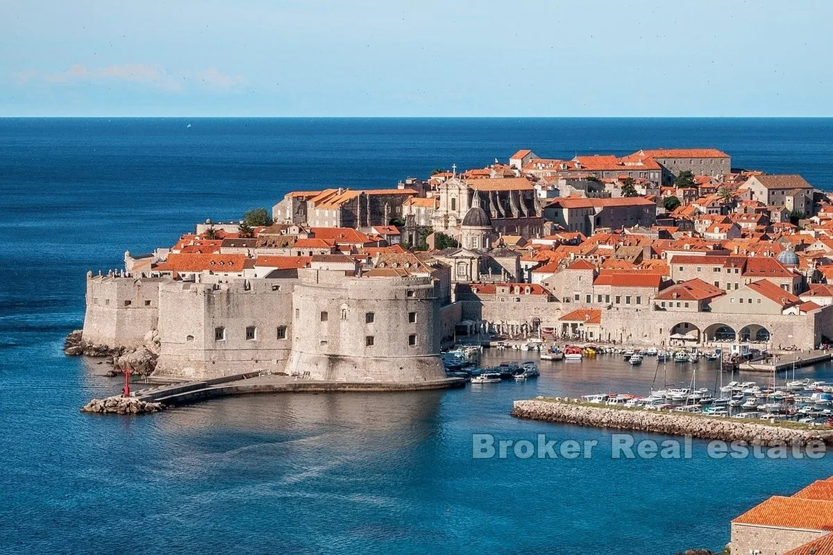 Ekskluzivna kuća na četiri etaže u neposrednoj blizini centra, Stradun - Dubrovnik