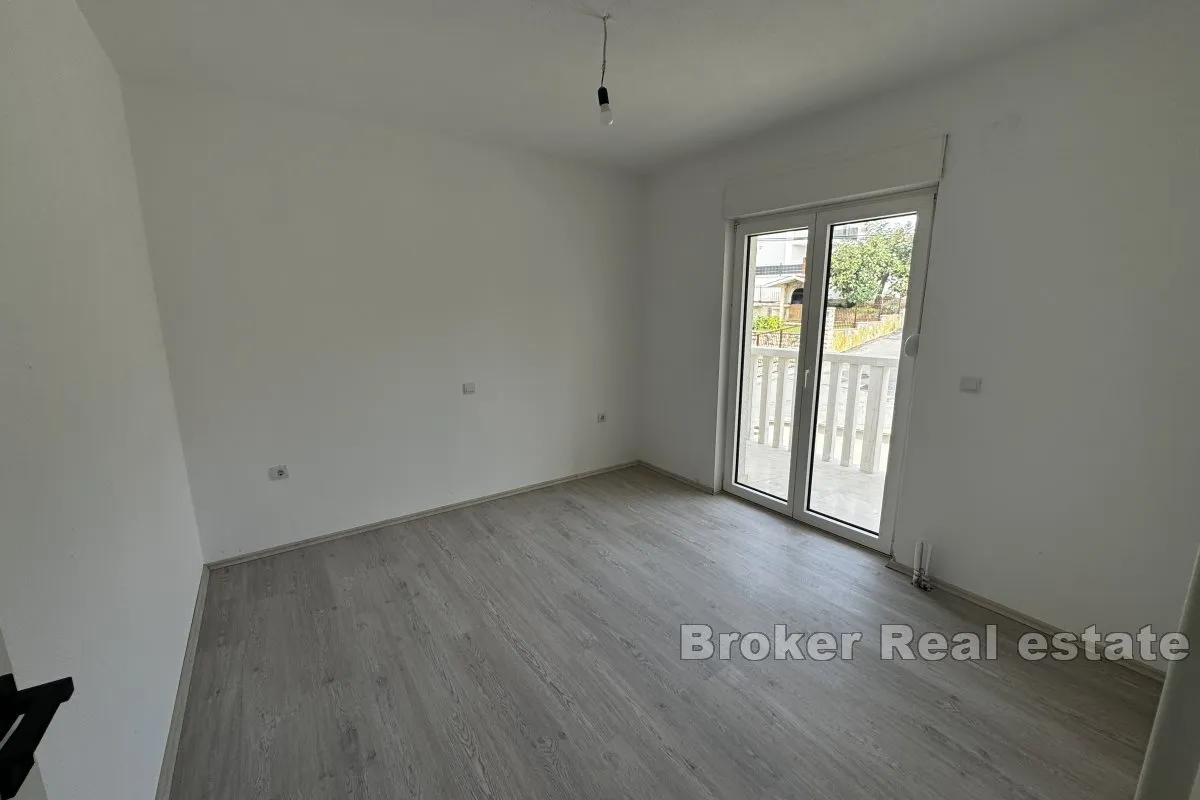trosoban apartman s pogledom na more - slika 11