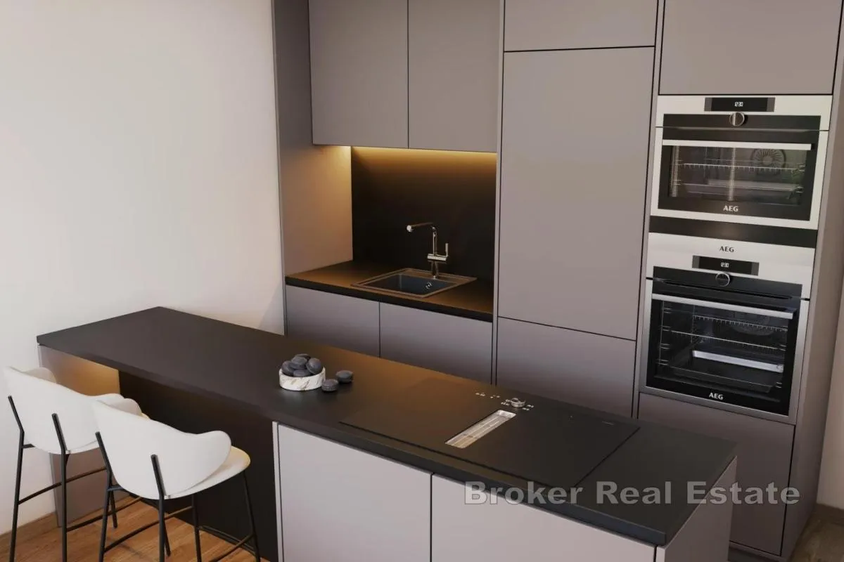 moderan dvoetažni apartman s pogledom na more - slika 4