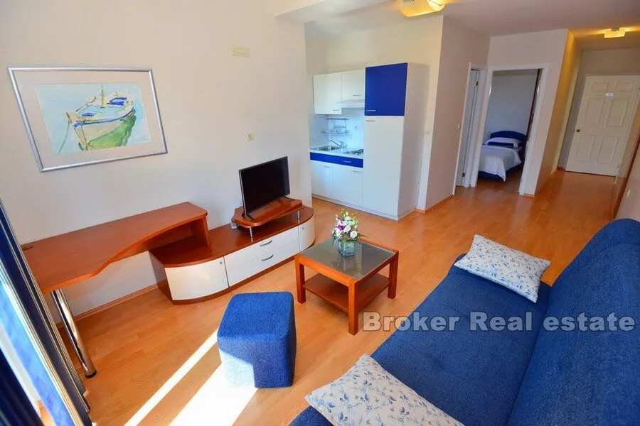 apartmanski objekt s restoranom prvi red do mora - slika 6
