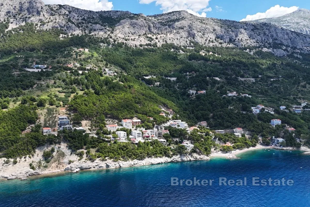 Dvije stambene jedinice unutar resorta - Makarska