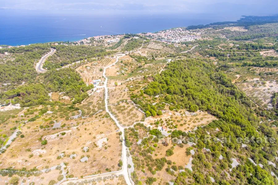 Prostrano zemljište s velikim potencijalom - Brač, Brač