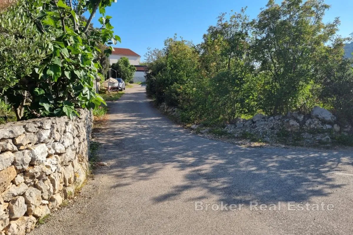 atraktivno građevinsko zemljište sa blizinom mora - slika 3