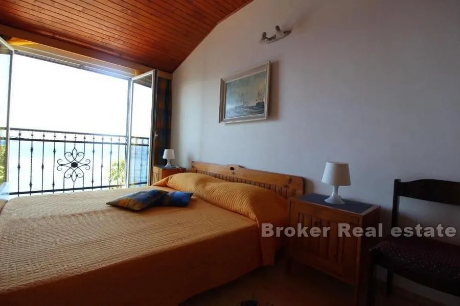 apartmanska kuća prvi red do mora - slika 10