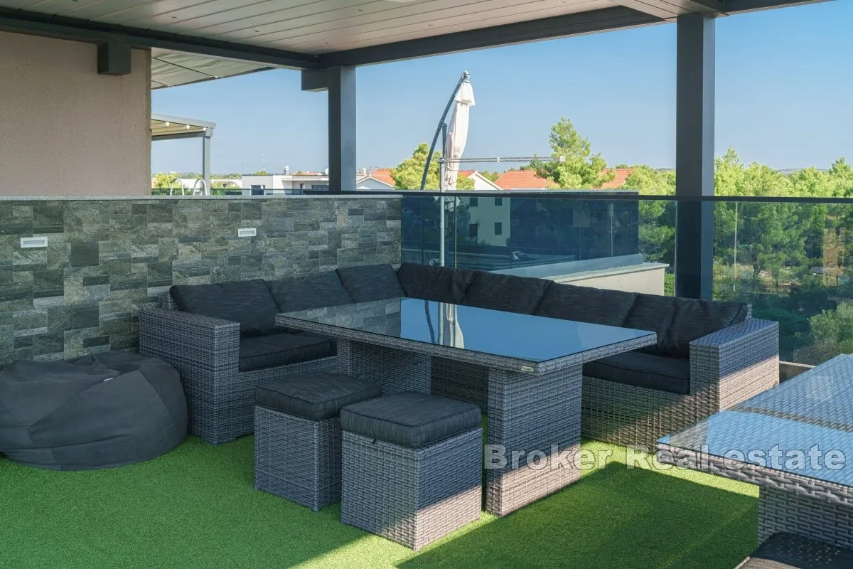 penthouse s pogledom na more - slika 15