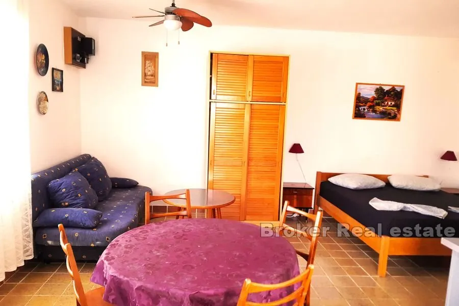 apartmanska kuća s pogledom na more - slika 4