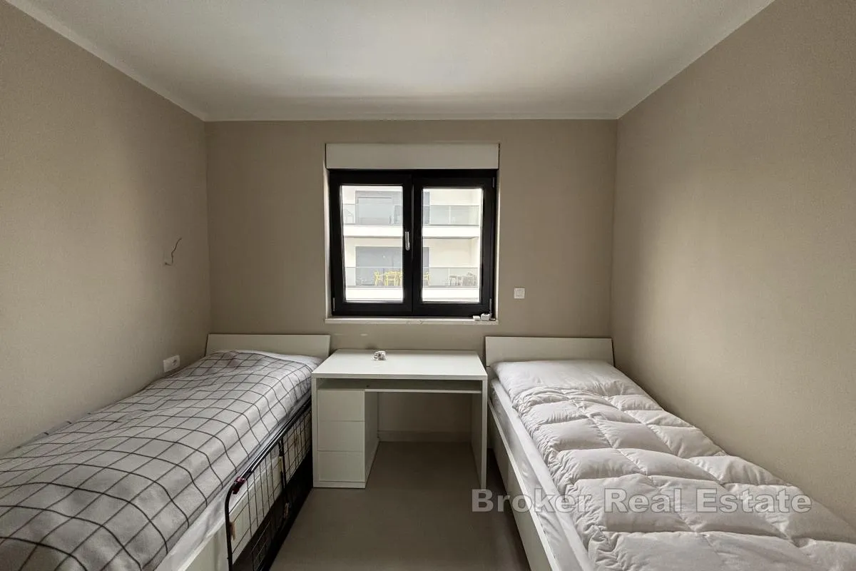 izvanredan penthouse s krovnom terasom blizu mora - slika 7