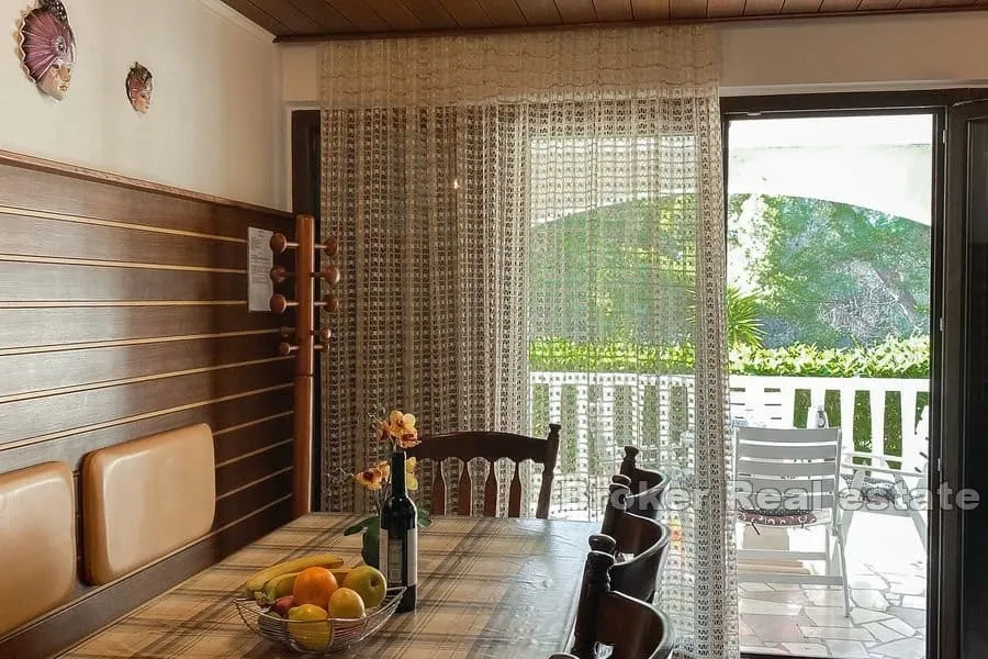apartmanska kuća blizu mora - slika 4