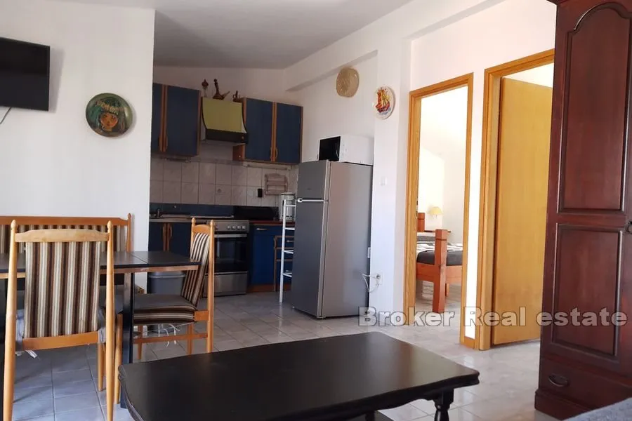 apartmanska kuća s pogledom na more - slika 12