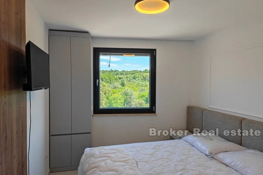 luksuzna apartmanska vila s pogledom na more - slika 13