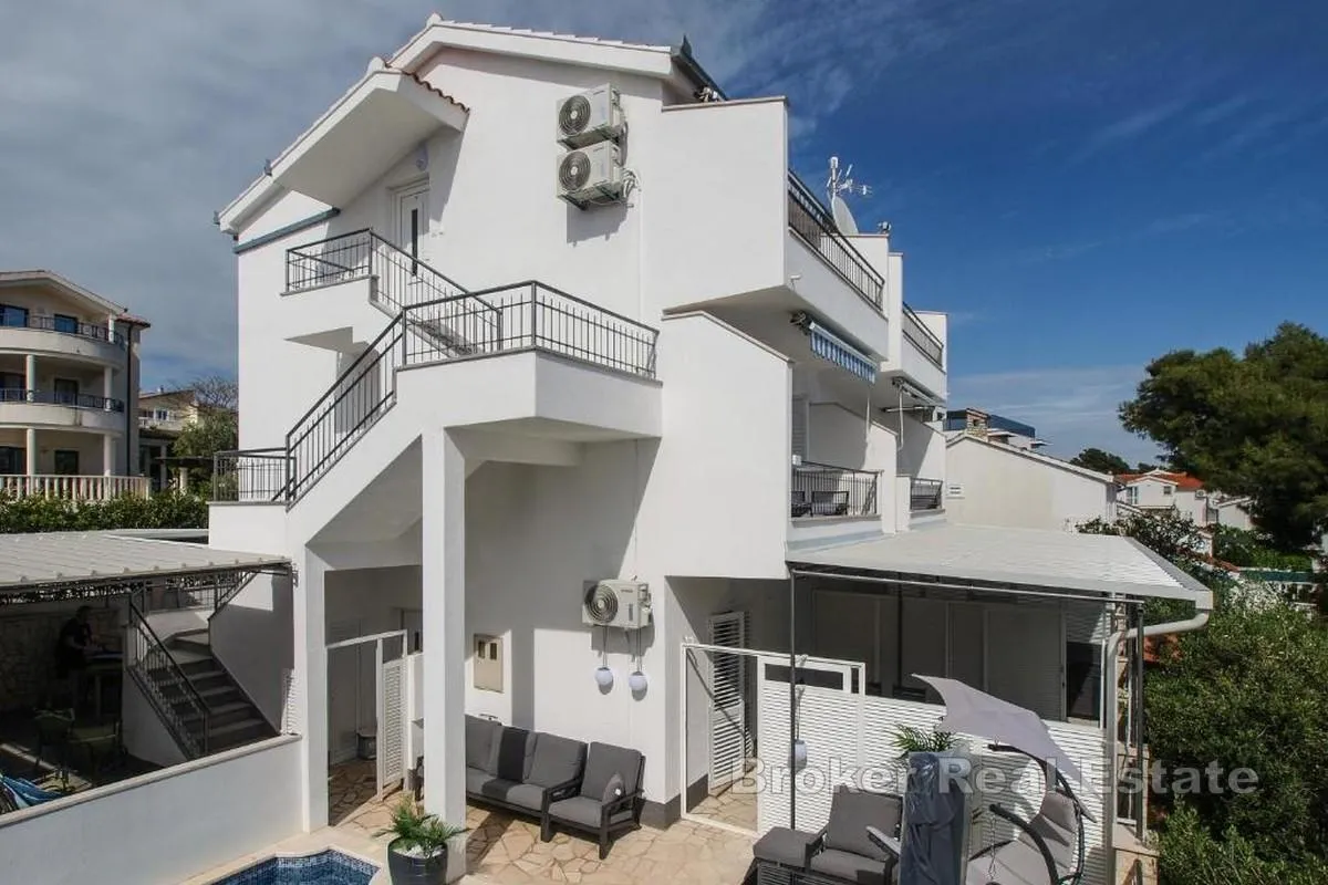 apartmanska kuća s otvorenim pogledom na more - slika 19