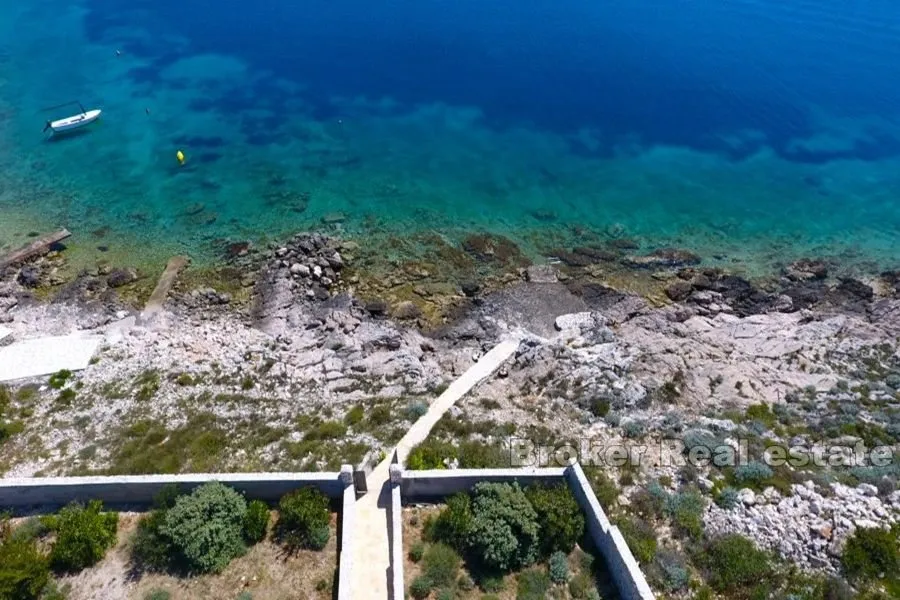 kuća prvi red do mora - slika 13