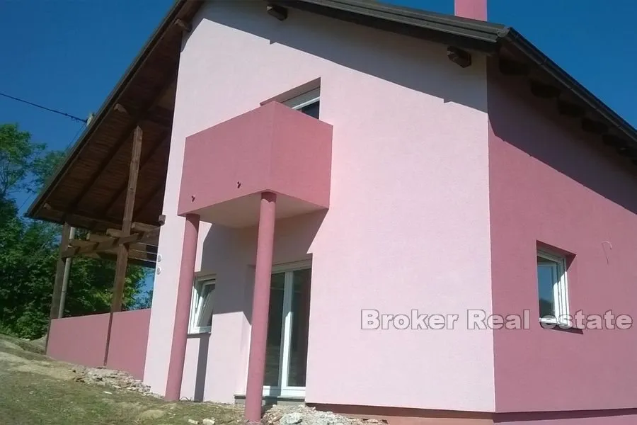 kuća sa zemljištem - slika 3