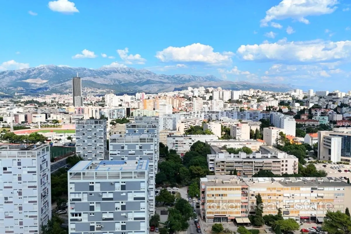 stan s dvije spavaće sobe na poželjnoj lokaciji - slika 2