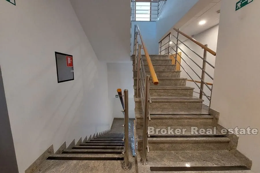 moderni poslovni prostori u coworking zajednici - slika 9