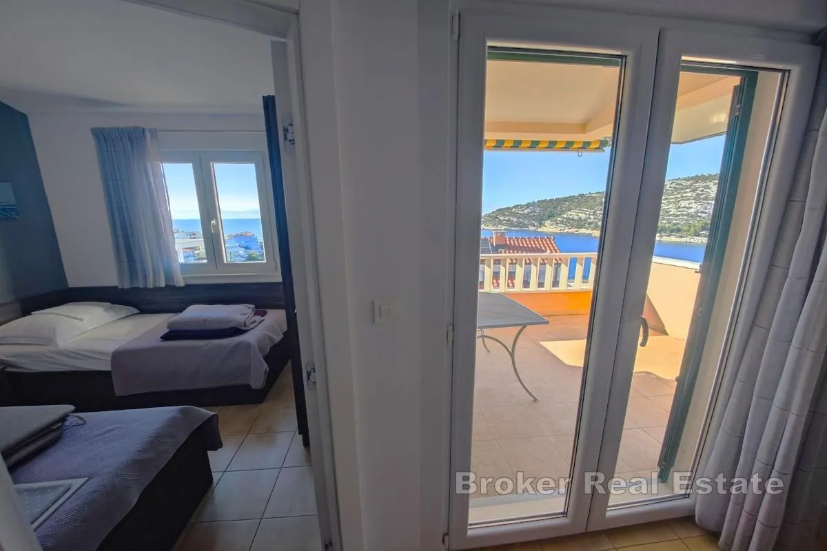 apartmanska kuća s bazenom i panoramskim pogledom na more - slika 16