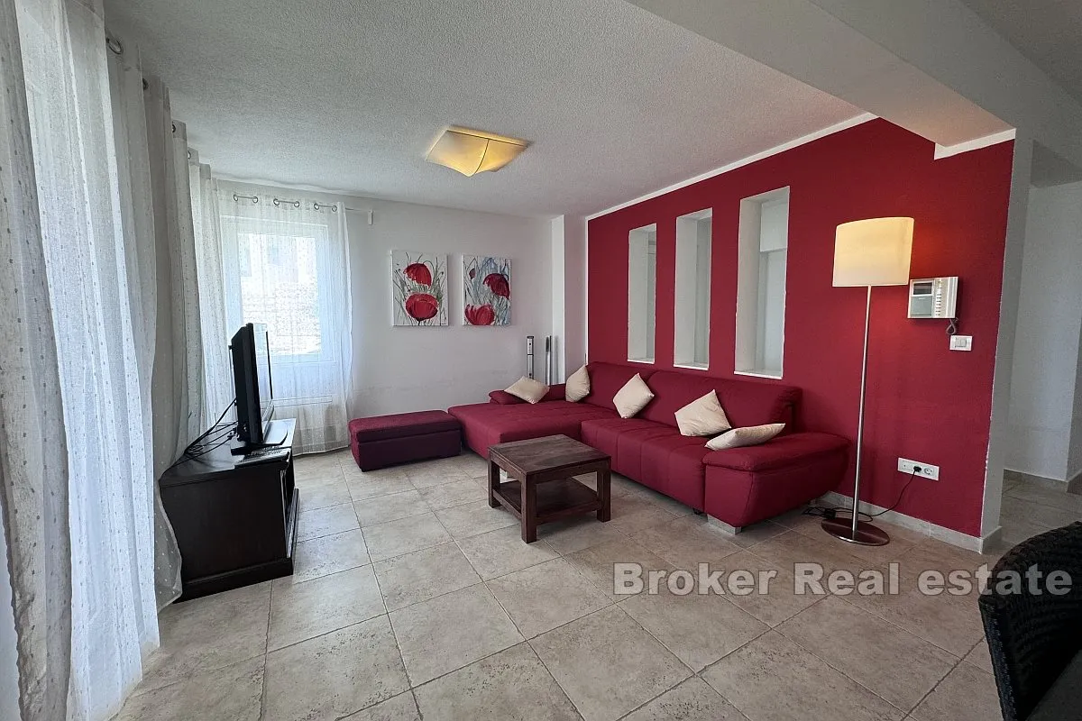 apartman s pogledom na more - slika 2