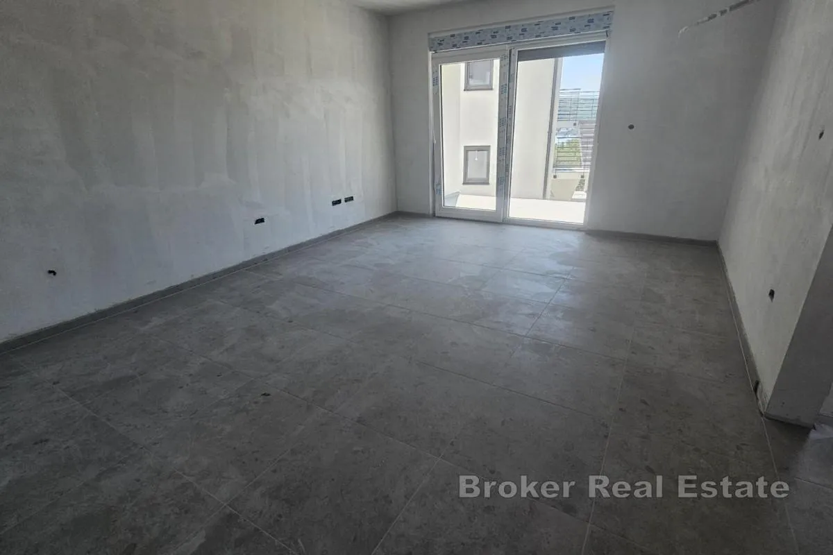 dvosoban apartman u novogradnji blizu mora - slika 3