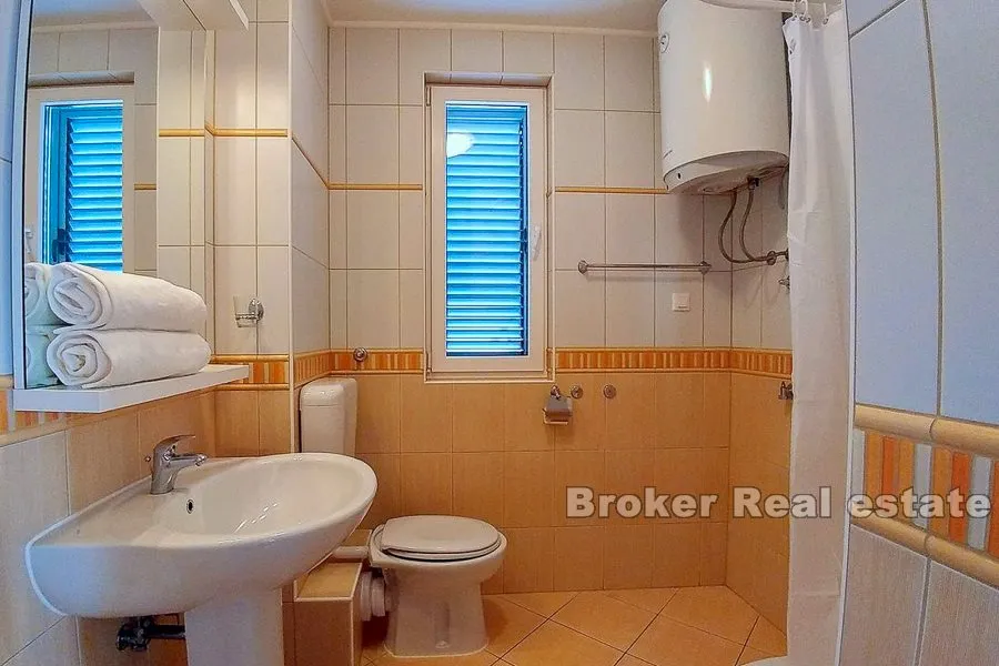 trosoban stan na dvije etaže, na prodaju - slika 9