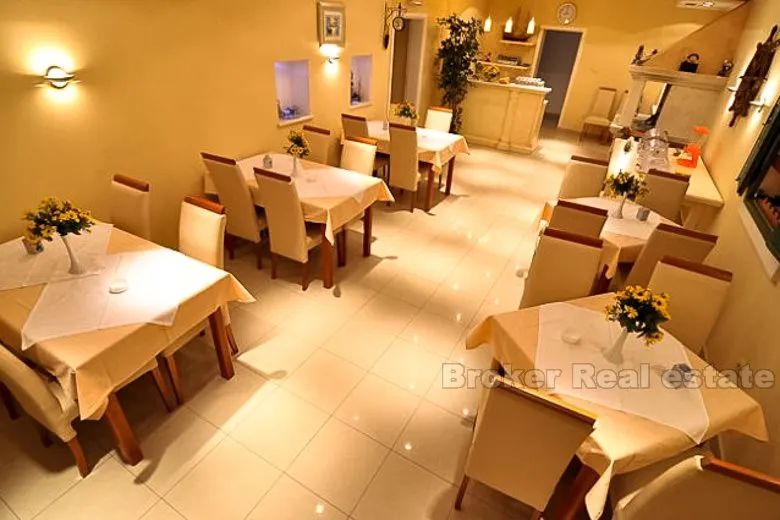 kuća sa 9 apartmana, za prodaju - slika 7