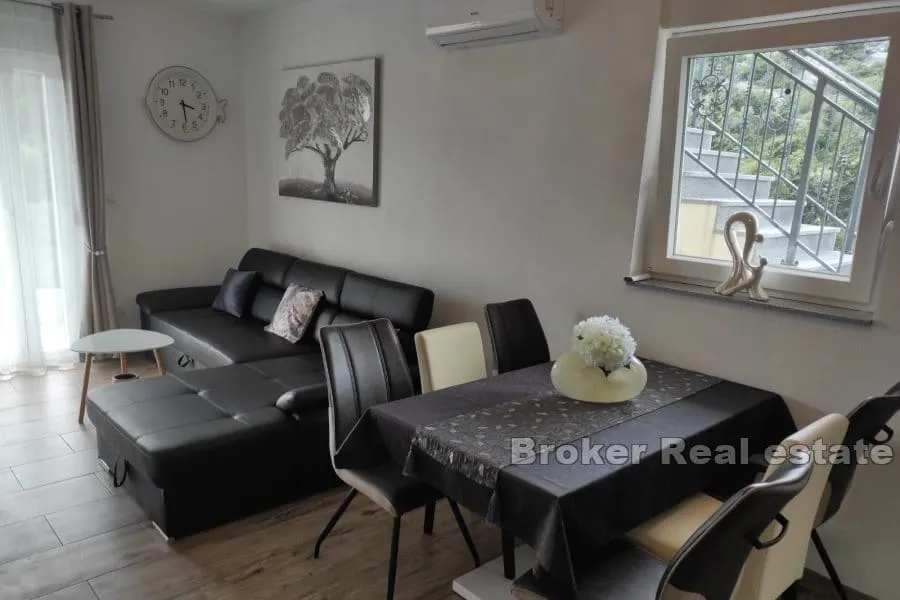 dvojna apartmanska kuća drugi red od mora - slika 3